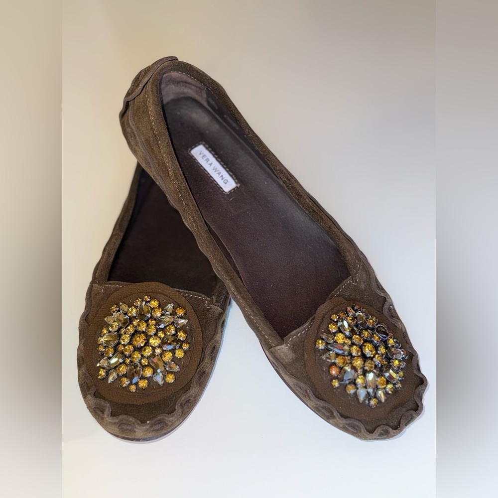 VERA WANG CHOCOLATE BROWN SUEDE  JEWELED SLIP ON LOAFERS SZ 7